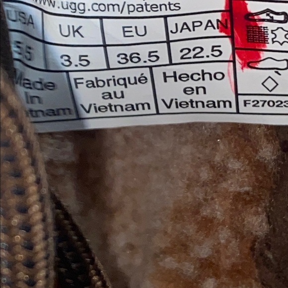 UGG ADIRONDACK BOOT III TIPPED - Picture 5 of 6